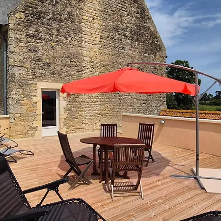Maison Confortable A Saint-pierre-du-mont Avec Jardin *