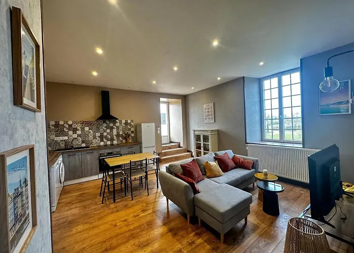 Maison Confortable A Saint-pierre-du-mont Avec Jardin Ferienhaus *