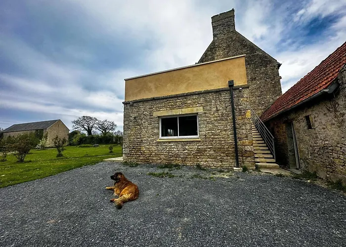 Maison Confortable A Saint-pierre-du-mont Avec Jardin Ferienhaus