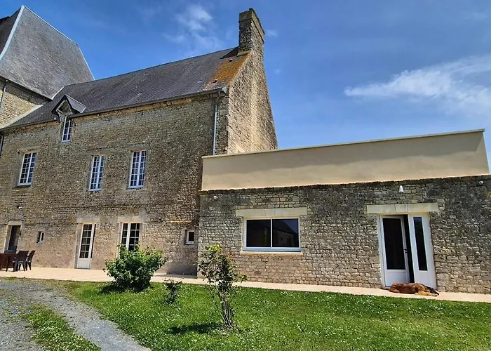 Maison Confortable A Saint-pierre-du-mont Avec Jardin * Saint-Pierre-du-Mont (Calvados)